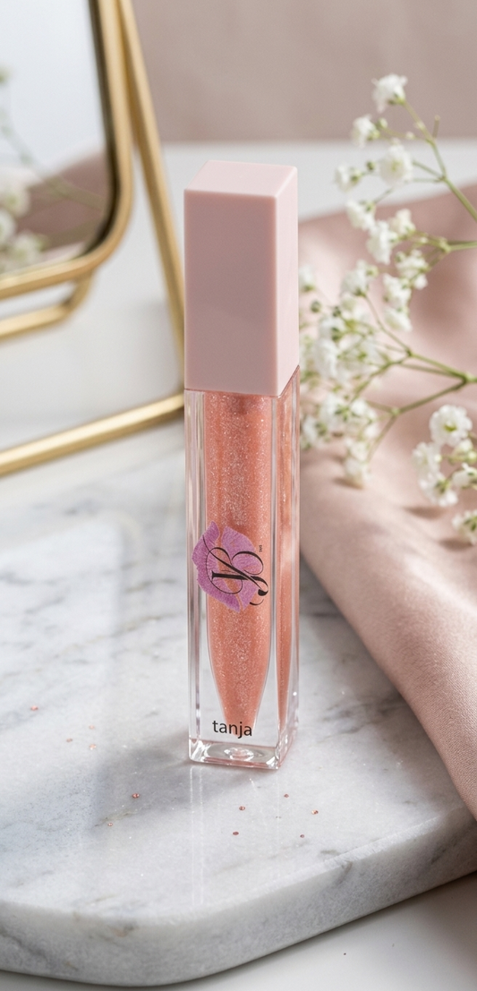 Tanja Lip Gloss  (Brillo, elegancia y calidad en cada aplicación💋)